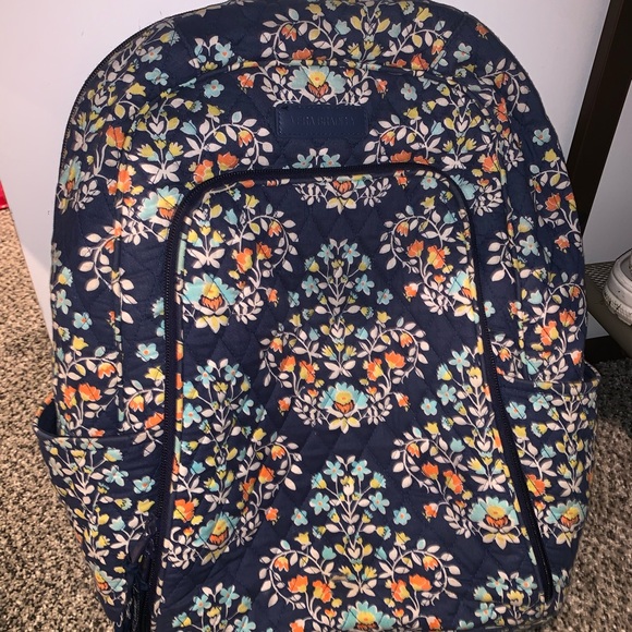<<SOLD ON DEPOP>>>VERA BRADLEY BACKPACK - Picture 1 of 4